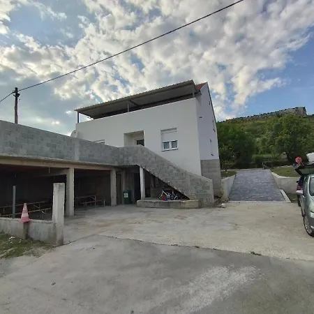 Misljen Apartman House