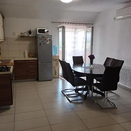 Misljen Apartman House Apartment Lisane Ostrovicke